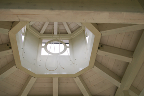 Pavillon Bau: Das fertige Dach von innen
